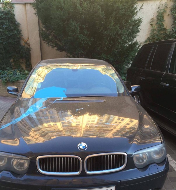 В Одесской области “ПСы” избили владельца авто с наклейкой православного креста на фоне российского имперского триколора В Одесской области “ПСы” избили владельца авто с наклейкой православного креста на фоне российского имперского триколора