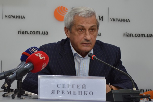 Порошенко добивает экономику и банковский сектор Украины