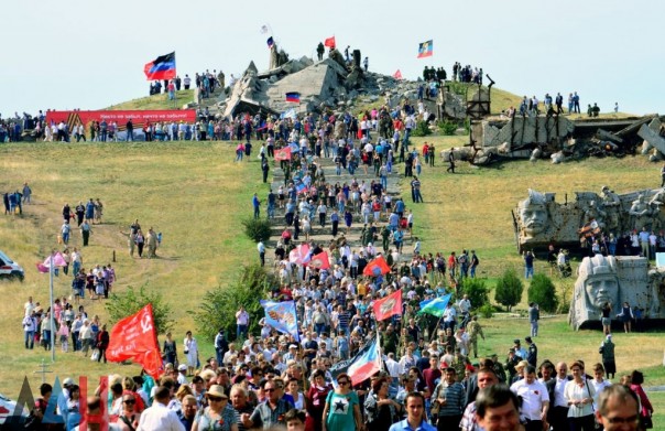 Сводка от МО ДНР 7 сентября 2016. Группа диверсантов ВСУ подорвалась на украинской мине при попытке пересечь линию фронта Сводка от МО ДНР 7 сентября 2016. Группа диверсантов ВСУ подорвалась на украинской мине при попытке пересечь линию фронта