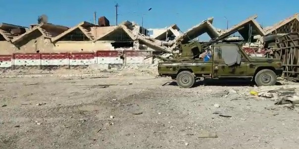 САА взяла Рамусех | Отступая из ливийского Сирта, ИГ оставляет за собой смертельные ловушки | Подборка видео с Ближневосточного фронта САА взяла Рамусех | Отступая из ливийского Сирта, ИГ оставляет за собой смертельные ловушки | Подборка видео с Ближневосточного фронта