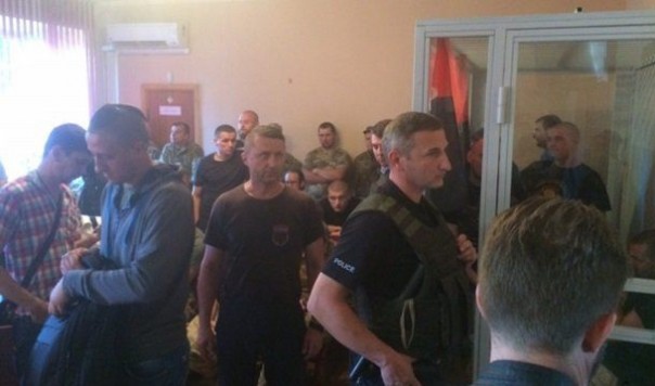 В суде над Правым сектором в Мукачево началась драка