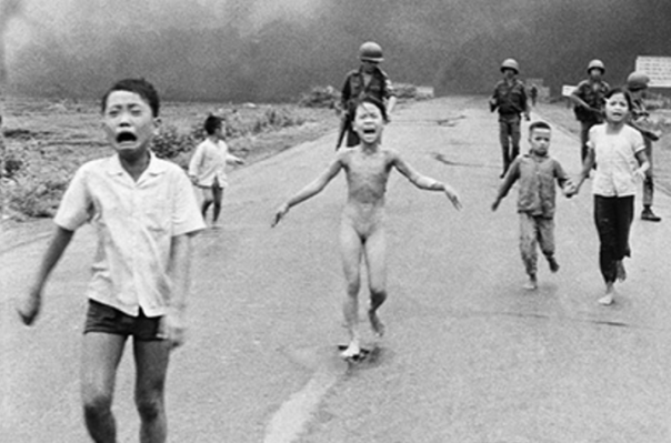 Facebook восстановил удалённую фотографию девочки с Вьетнамской войны