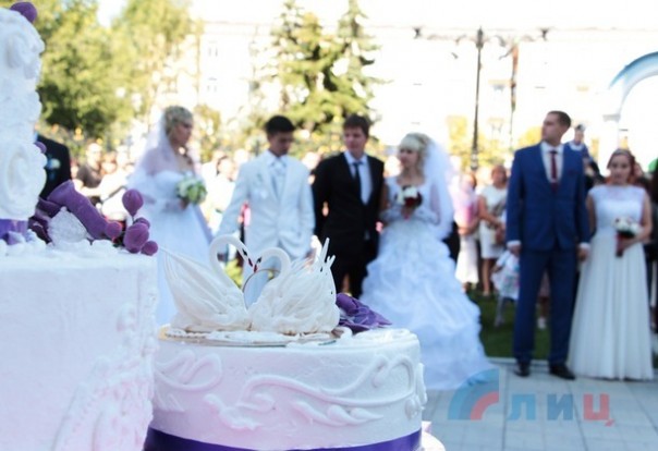В Луганске отметили 221 годовщину города