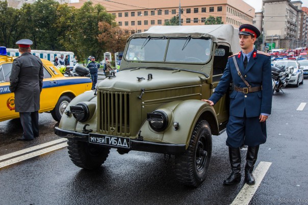 Шокирующие кадры из центра!!! Восстание машин в Москве