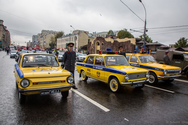 Шокирующие кадры из центра!!! Восстание машин в Москве