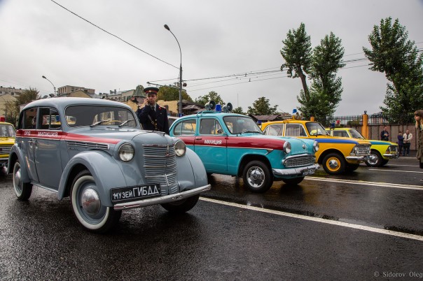 Шокирующие кадры из центра!!! Восстание машин в Москве