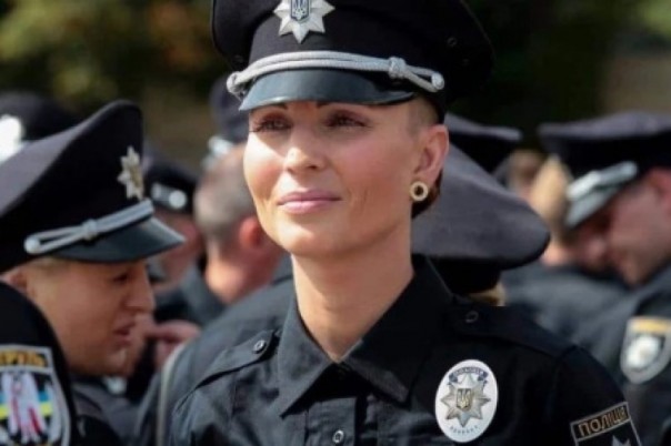Ряды украинской полиции пополняют проститутки