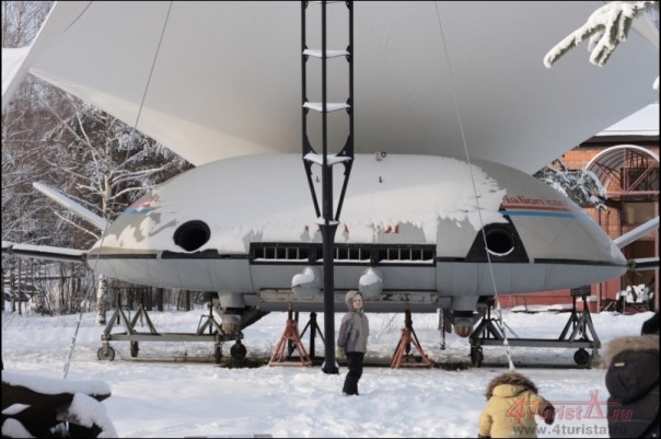 Россия: Летающая тарелка Россия: Летающая тарелка