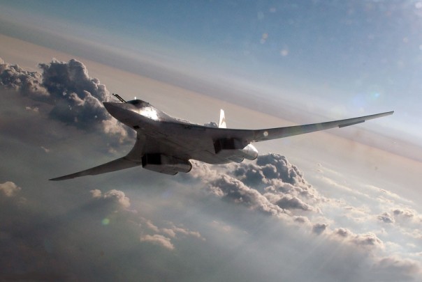 Три российских самолёта заставляют паниковать США Три российских самолёта заставляют паниковать США