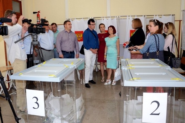 ЦИК РФ подводит предварительные итоги голосования. ЦИК РФ подводит предварительные итоги голосования.