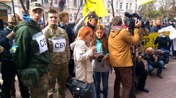Киевские хунвейбины начали охоту за гражданами России Киевские хунвейбины начали охоту за гражданами России