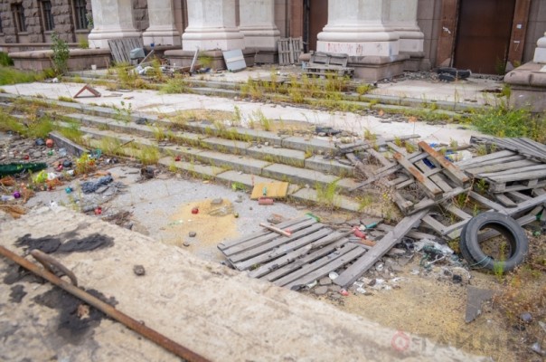 Хунта заметает следы. Одесский Дом профсоюзов полностью зачищен от следов трагедии 2 мая 2014 года Хунта заметает следы. Одесский Дом профсоюзов полностью зачищен от следов трагедии 2 мая 2014 года