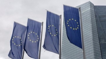 В Европарламенте рассказали, почему не отменят визы для граждан Украины