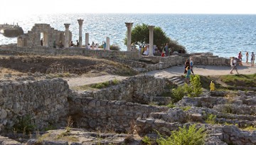 В Крым прибыла первая официальная группа туристов из Китая