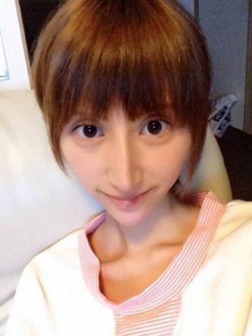 Женщина-трансгендер превратилась в змею