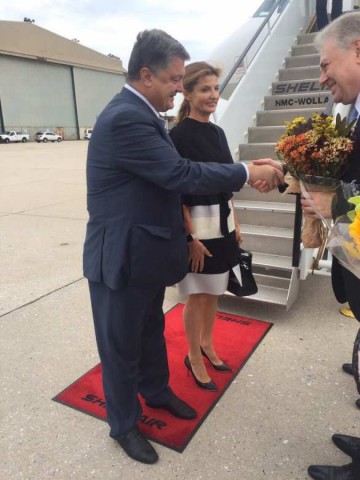 Водка, табак, перегар и щетина: Порошенко насмешил США своим внешним видом