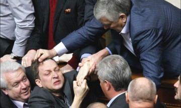 «Мы не верим в вас больше»: музыкант Моби высмеял украинских депутатов