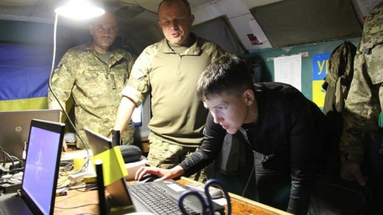 Савченко опровергла сообщения о своей попытке прорваться в ДНР к Захарченко Савченко опровергла сообщения о своей попытке прорваться в ДНР к Захарченко