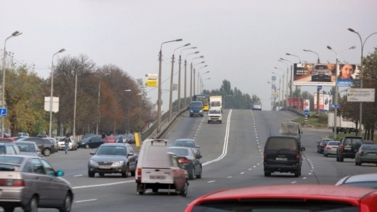 Проспект Кличка-дурачка: прозревшим киевлянам помогают стереть с карты Бандеру Проспект Кличка-дурачка: прозревшим киевлянам помогают стереть с карты Бандеру