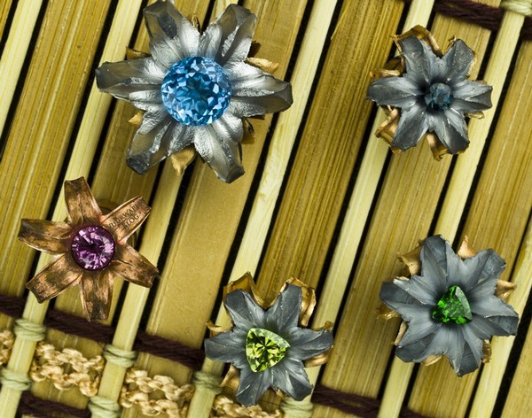 Цветок из металла Цветок из металла