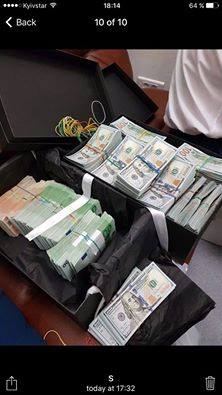 Скоро все побегут: В киевском аэропорту «Жуляны» задержали курьера с миллионом долларов Скоро все побегут: В киевском аэропорту «Жуляны» задержали курьера с миллионом долларов