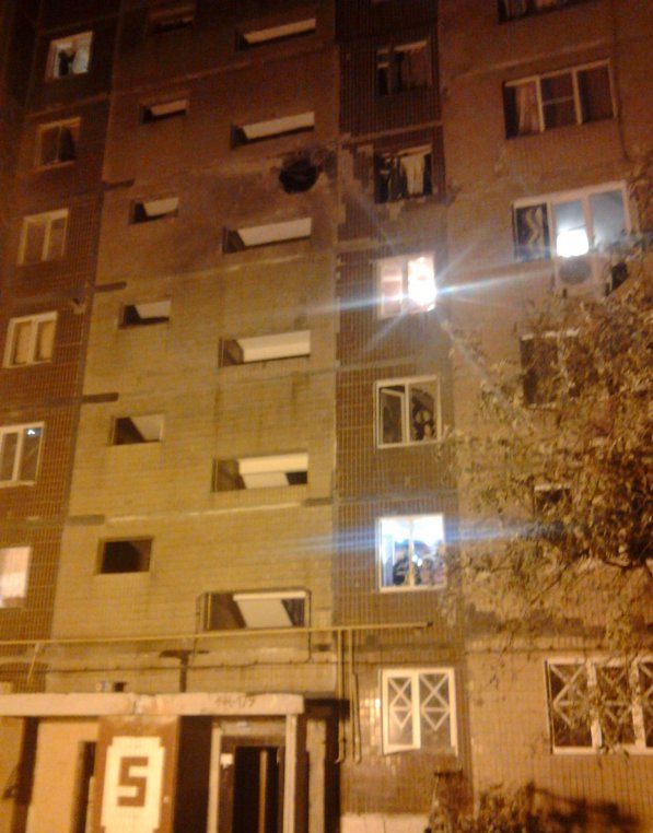 Укрофашисты обстреляли Макеевку, два человека погибли, семеро ранены, среди них два ребенка, часть города обесточена Укрофашисты обстреляли Макеевку, два человека погибли, семеро ранены, среди них два ребенка, часть города обесточена