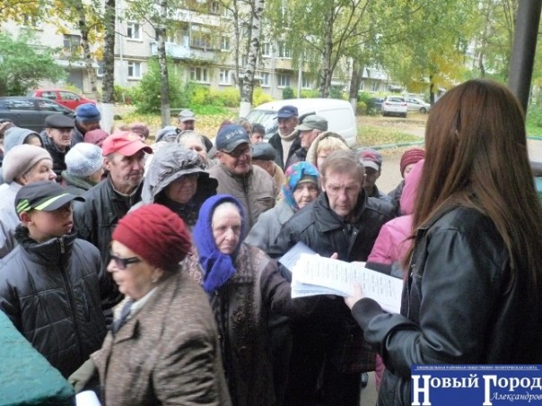 Бизнесмен из города Струнино более пяти лет бесплатно раздаёт хлеб Бизнесмен из города Струнино более пяти лет бесплатно раздаёт хлеб