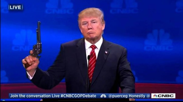 Дональд Трамп спародировал падающую в обморок Клинтон