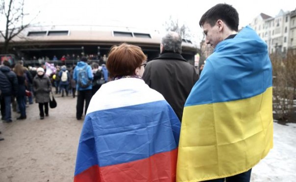 Грошей нема, пора в Россию