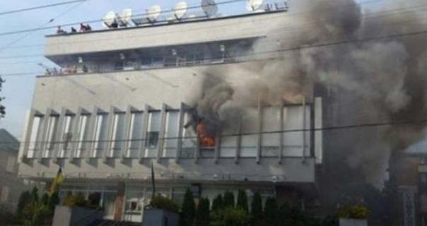 Киевский суд обязал СБУ расследовать поджог здания канала «Интер» как теракт Киевский суд обязал СБУ расследовать поджог здания канала «Интер» как теракт