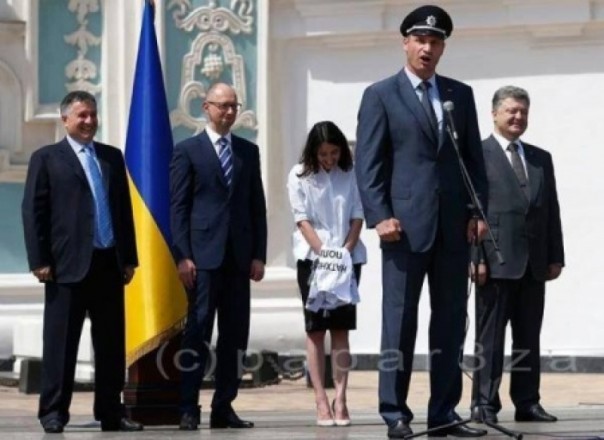 Украинский слон с ядерными бивнями. Владимир Скачко Украинский слон с ядерными бивнями. Владимир Скачко