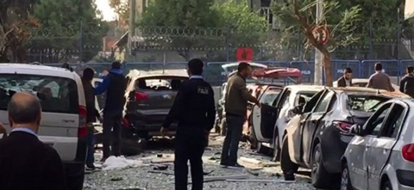 Взрыв в Стамбуле Взрыв в Стамбуле