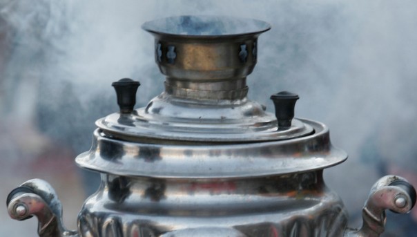 ФСБ раскрыло сеть высокопоставленных коррупционеров благодаря самовару