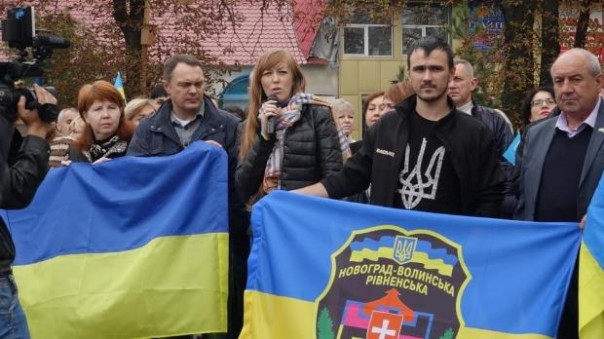 Жиденький «майданчик» в Волновахе