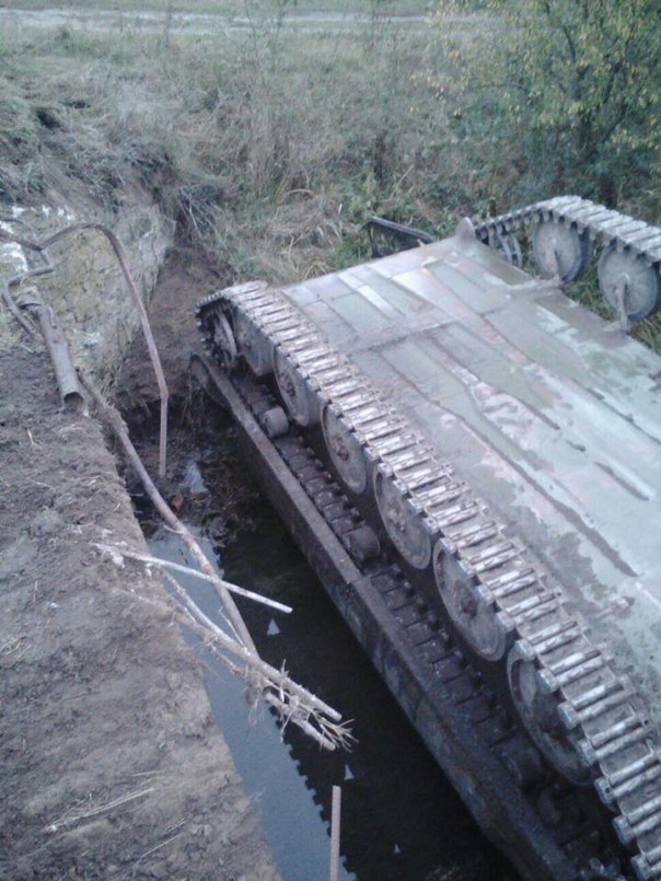 По стандартам НАТО: Украинская БМД-2 разбилась при десантировании с самолета Ил-76 По стандартам НАТО: Украинская БМД-2 разбилась при десантировании с самолета Ил-76