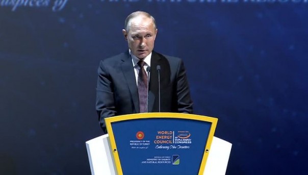 Путин осудил козни Запада на энергетическом рынке