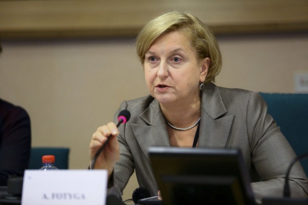 Апогей русофобии: Европарламент приравнял Россию к исламским террористам Апогей русофобии: Европарламент приравнял Россию к исламским террористам