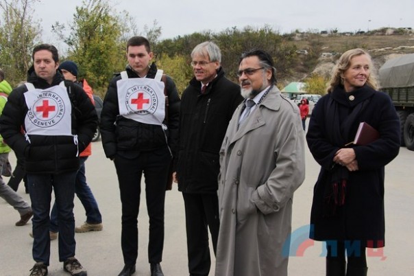 Сводка от НМ ЛНР 13 октября 2016 года. Киев в очередной раз сорвал отвод сил в районе Станицы Луганской Сводка от НМ ЛНР 13 октября 2016 года. Киев в очередной раз сорвал отвод сил в районе Станицы Луганской