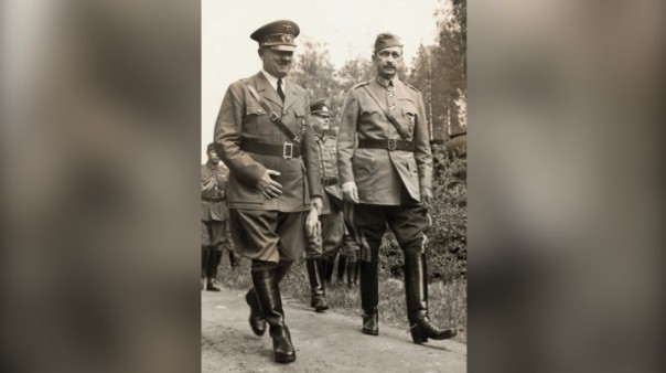 В Петербурге демонтировали памятную доску генералу Маннергейму