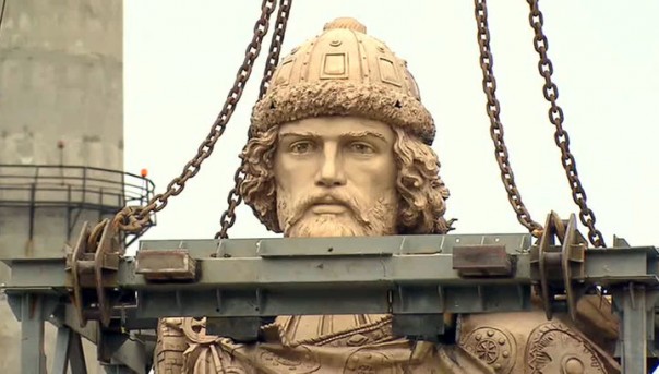 Памятник князю Владимиру доставят и установят на Боровицкой площади