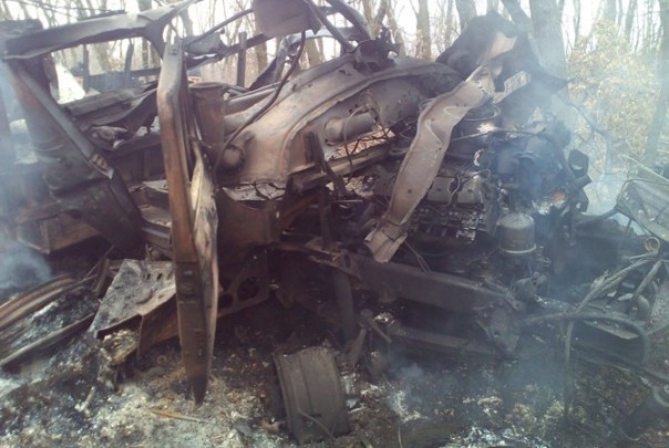 Дабы радость украинская не зашкаливала: На оккупированной хунтой территории ЛНР, подорвалась машина с карателями