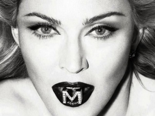 Мадонна пообещала минет проголосовавшим за Хиллари