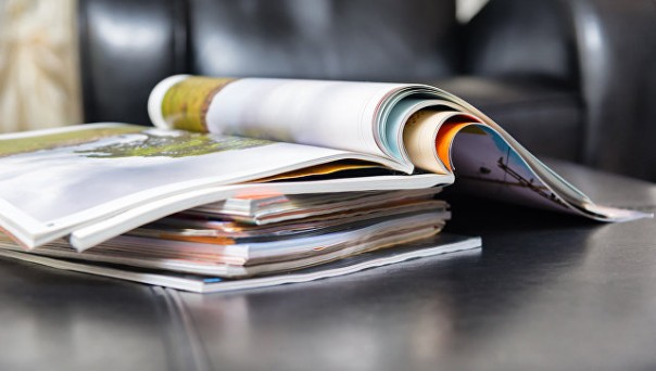 На обложке Spectator появился коллаж "Родина-мать зовет" с RT и Путиным