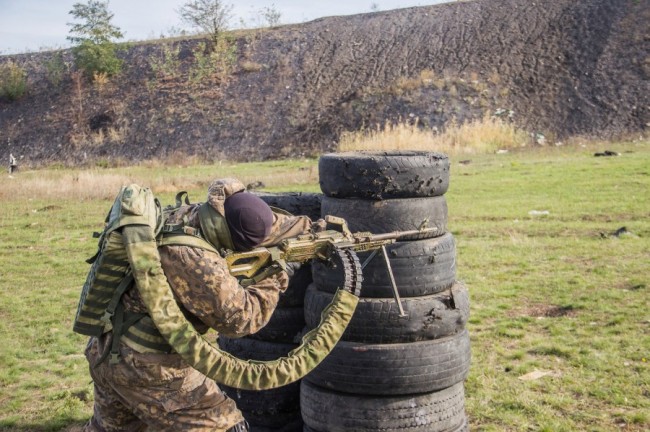 Самая сильная армия Европы VS Ополчение... Самая сильная армия Европы VS Ополчение...