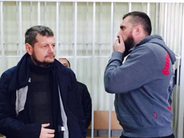 Обвиняемого по 15 статьям УК закарпатского правосека суд отпустил на поруки нардепов-“побратимов”