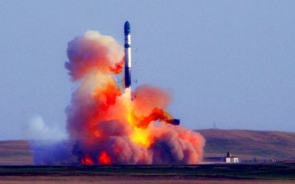 "...путинская "Сатана" сотрет с лица Земли все восточное побережье Америки!" [западные издания пугают читателей новым российским чудо - оружием]