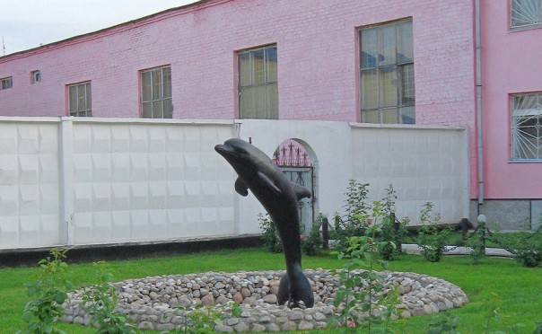 "Лебедь", "сова" и "дельфин": как живут в самых строгих тюрьмах России "Лебедь", "сова" и "дельфин": как живут в самых строгих тюрьмах России