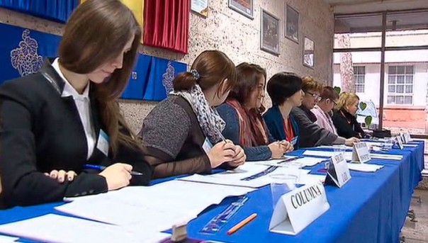 Молдаване впервые за 20 лет выбирают президента