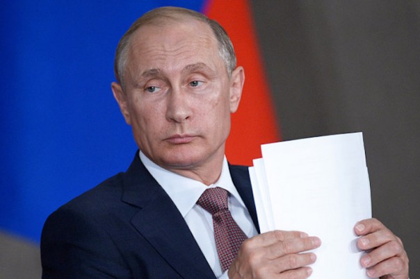 Путин уволил четырех генералов МВД