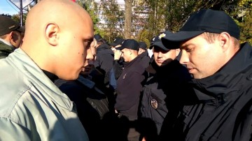 Митингующие – киевской полиции: Помним времена Майдана, когда мы вас били, как хотели